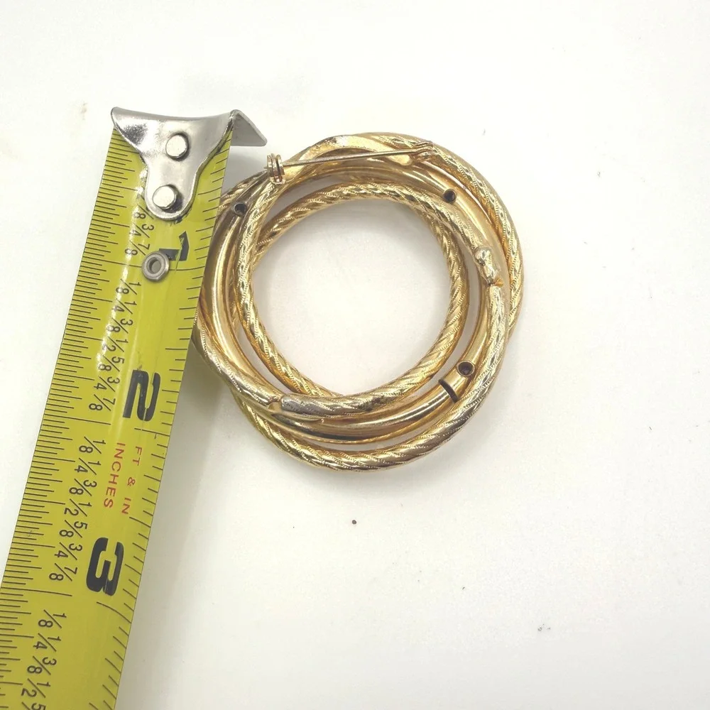 Vintage‎ Circle Brooch Women Gold Textured Interlocking Triple Ring Pin unsigned